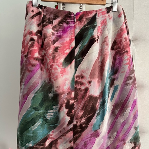 100% Silk skirt, freshly dry-cleaned - Picture 2 of 3